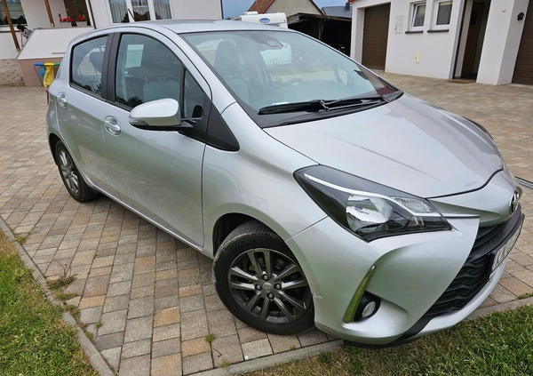Toyota Yaris cena 55000 przebieg: 33000, rok produkcji 2019 z Jordanów małe 172